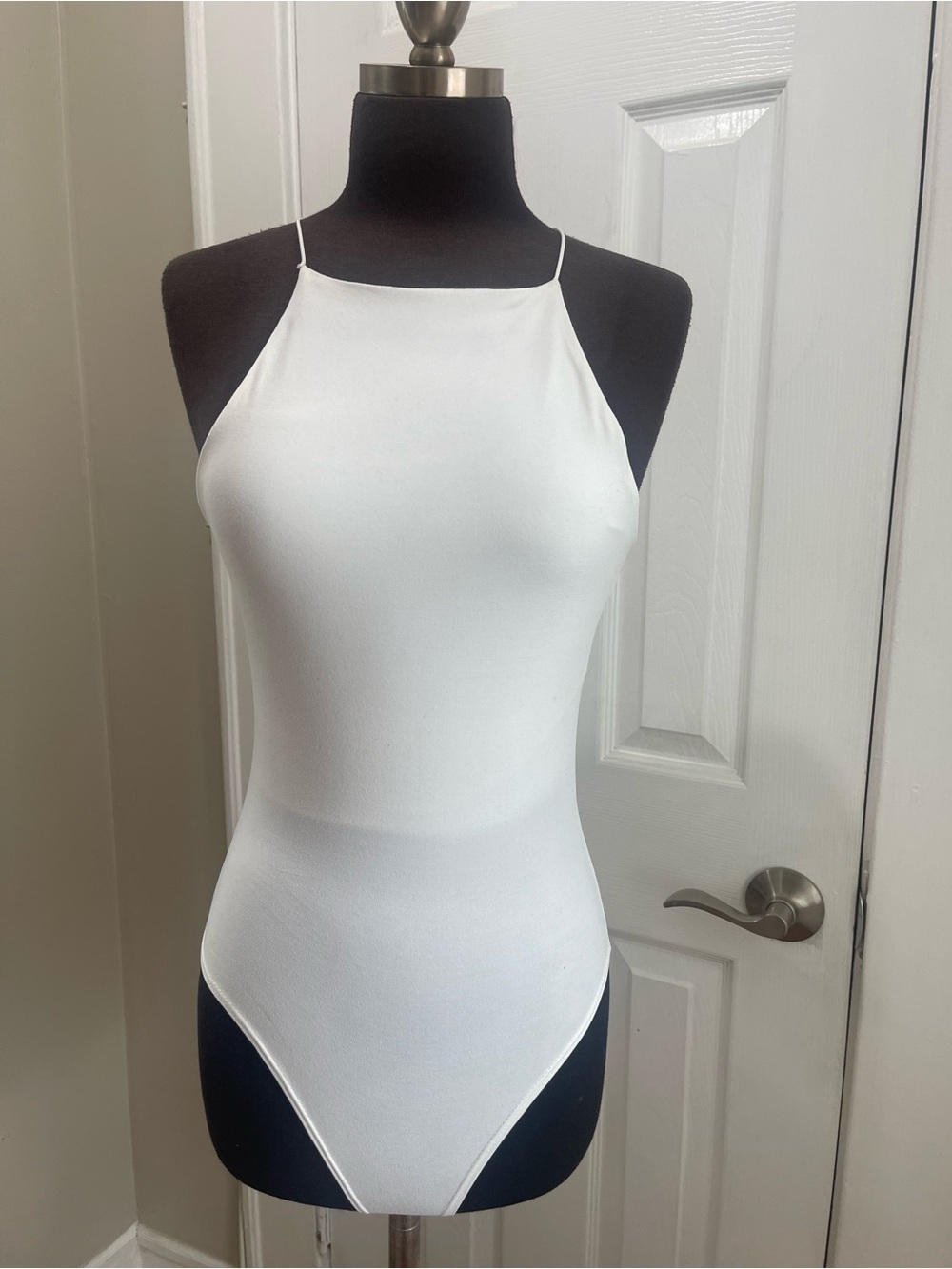gaze White Spaghetti Strap Slip Top